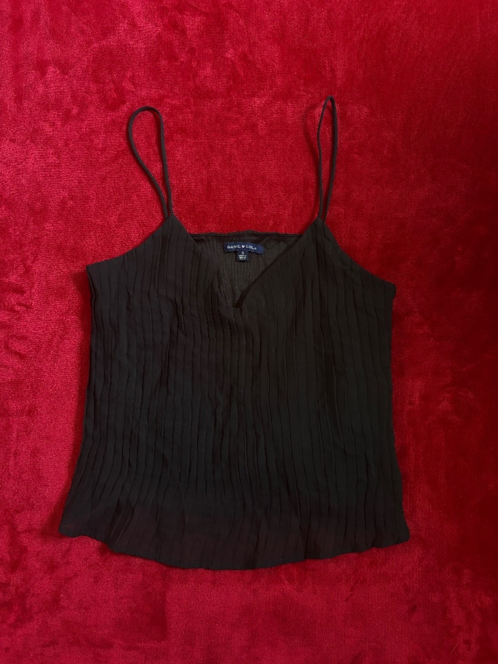 Basil & Lola Black Pleated Cami Tank Top V-Neck Spaghetti Strap: Size Small